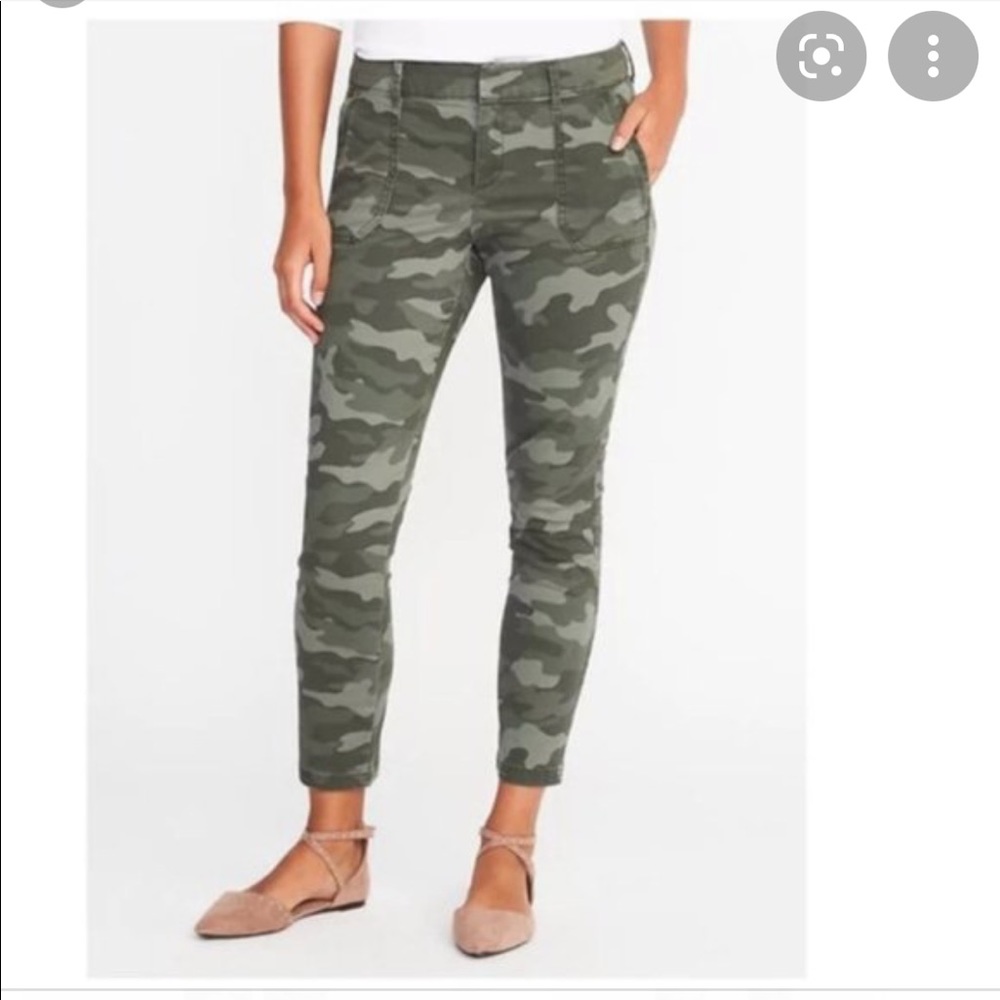 Old Navy Pixie Green Camo Pants utility size 12